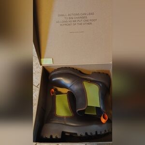 WODEN ( Works Of Denmark) AYA  Brown and Green Chelsea Boots Size 7.5 US Women's